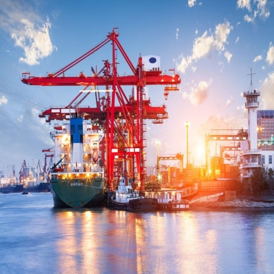 如何防止在碼頭的起重機(jī)生銹？